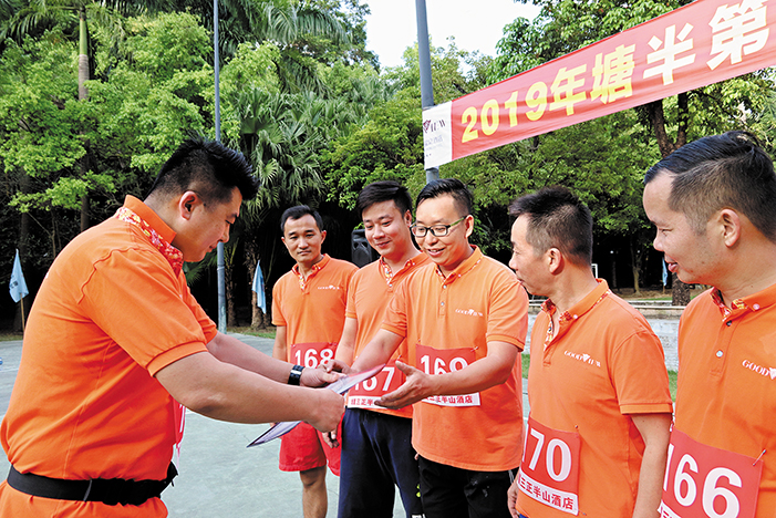 頒獎1.jpg 頒獎1.jpg