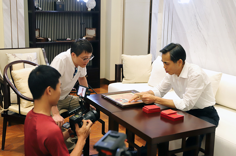 IMG_0951.jpg IMG_0951.jpg